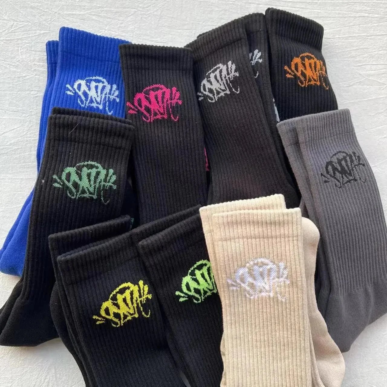 Syna world BeanieSyna world Socks  